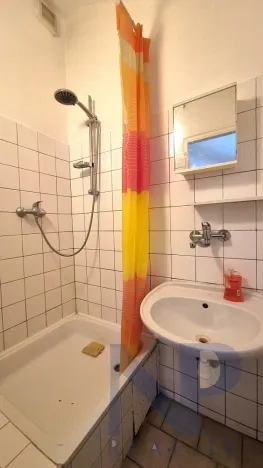 Pronájem bytu 1+kk, Praha - Žižkov, Husitská, 35 m2