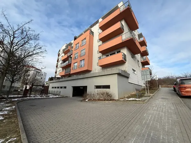 Prodej garážového stání, Brno, Říčanská, 12 m2