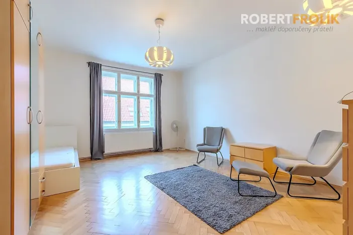 Pronájem bytu 1+1, Praha - Bubeneč, V. P. Čkalova, 55 m2