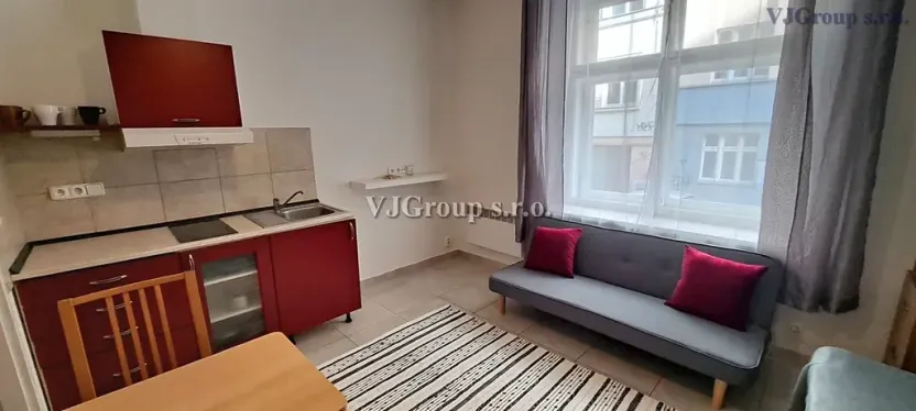 Pronájem bytu 1+kk, Praha - Holešovice, Haškova, 22 m2