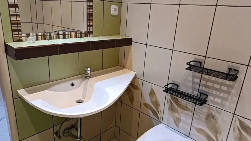 Pronájem bytu 3+kk, Praha - Kobylisy, Bořanovická, 50 m2