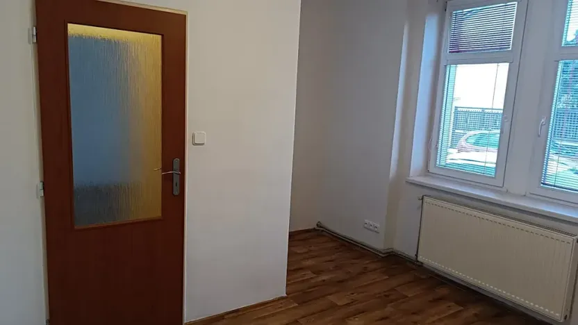 Pronájem bytu 3+kk, Praha - Kobylisy, Bořanovická, 50 m2
