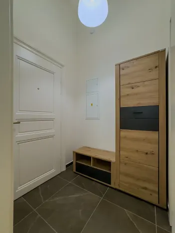 Pronájem bytu 2+kk, Praha - Nové Město, Legerova, 42 m2