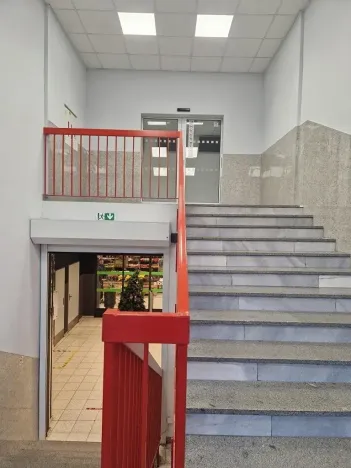 Pronájem obchodního prostoru, Šlapanice, Nádražní, 68 m2