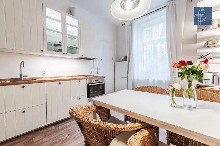 Prodej bytu 2+kk, Praha - Vyšehrad, Neklanova, 42 m2