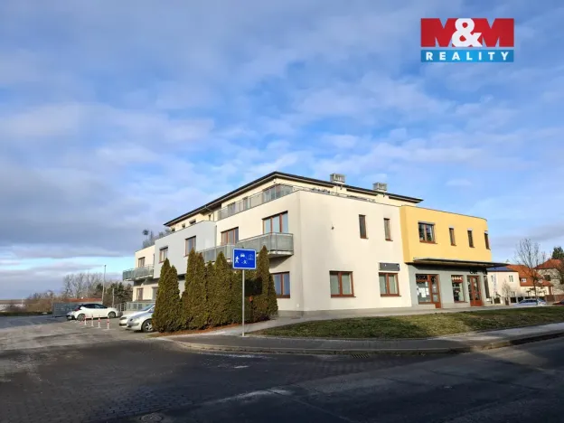 Pronájem bytu 1+kk, Praha - Zličín, Tvrdonická, 46 m2