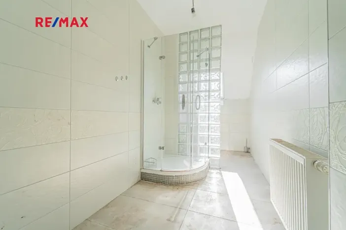 Prodej rodinného domu, Vinařice, 191 m2