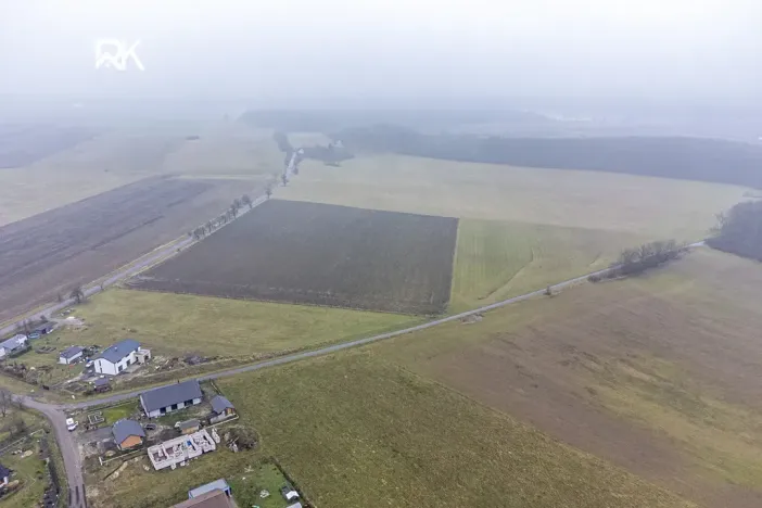 Prodej pozemku pro bydlení, Uhersko, 944 m2