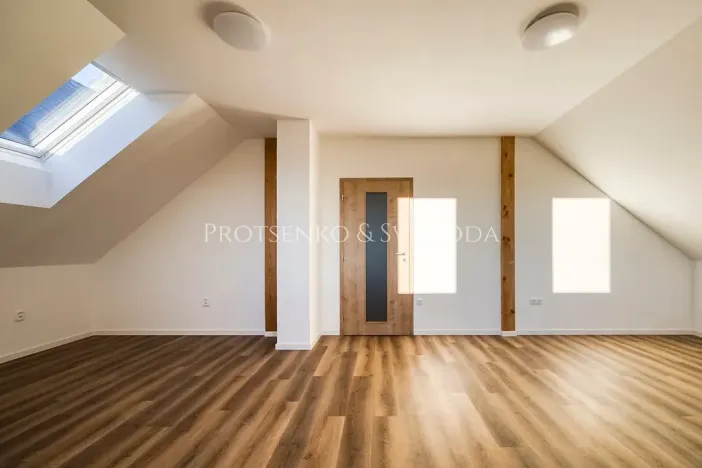 Prodej rodinného domu, Kamenice nad Lipou, Dobšova, 210 m2