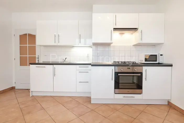 Pronájem bytu 2+kk, Praha - Nusle, Zdaru, 45 m2