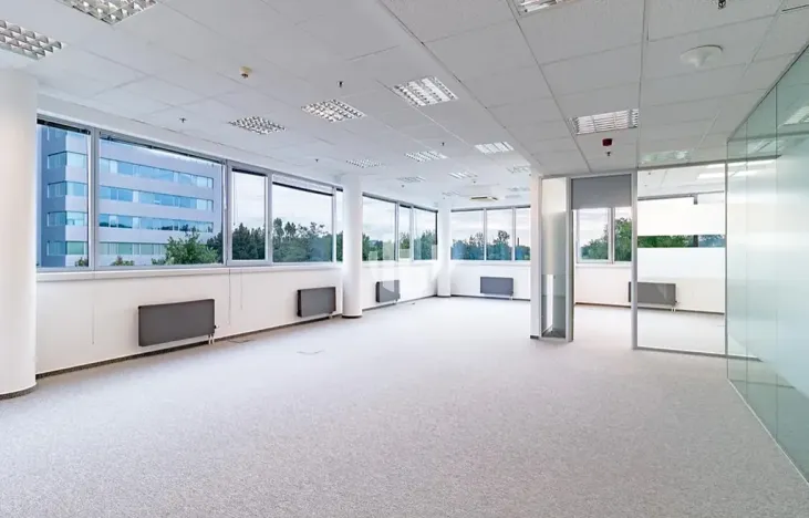 Pronájem kanceláře, Praha - Holešovice, Jankovcova, 291 m2