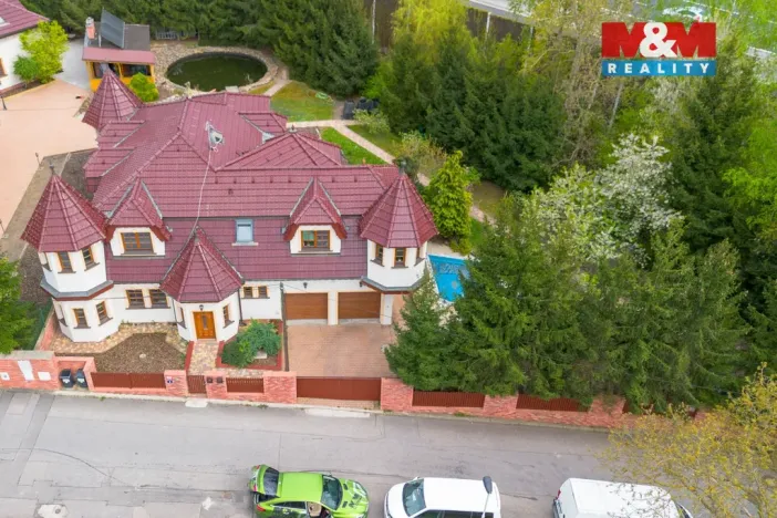 Prodej bytu 4+1, Praha, Dobrošovská, 117 m2