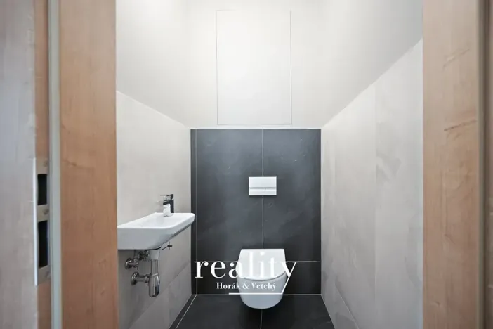 Pronájem bytu 3+kk, Brno, Komárovská, 64 m2