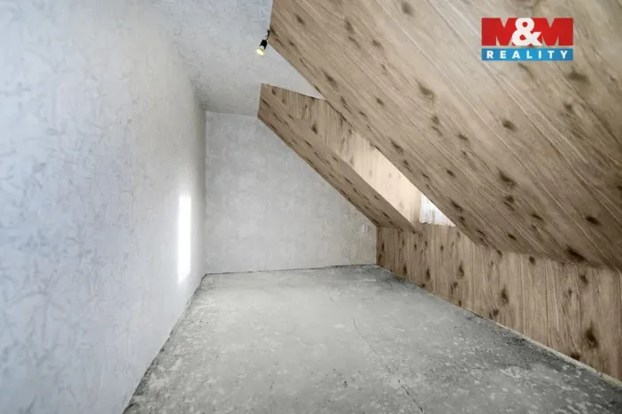 Prodej bytu 2+1, Čestice, 57 m2