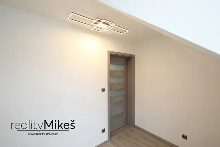 Pronájem bytu 4+kk, Rychnov u Jablonce nad Nisou, Malířská, 131 m2