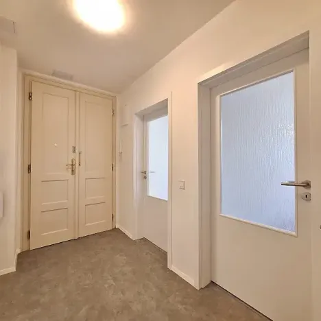 Pronájem bytu 2+kk, Praha - Vršovice, Finská, 43 m2