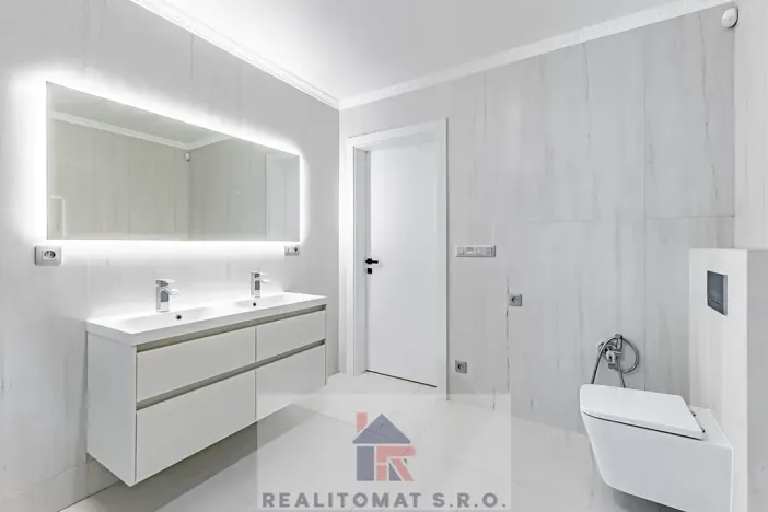 Prodej rodinného domu, Praha - Komořany, Pod lesem, 175 m2