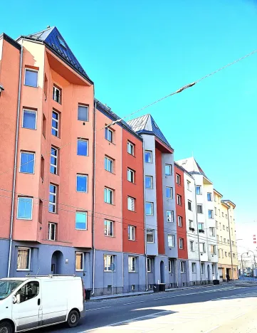 Prodej bytu 3+1, Brno, Tržní, 90 m2