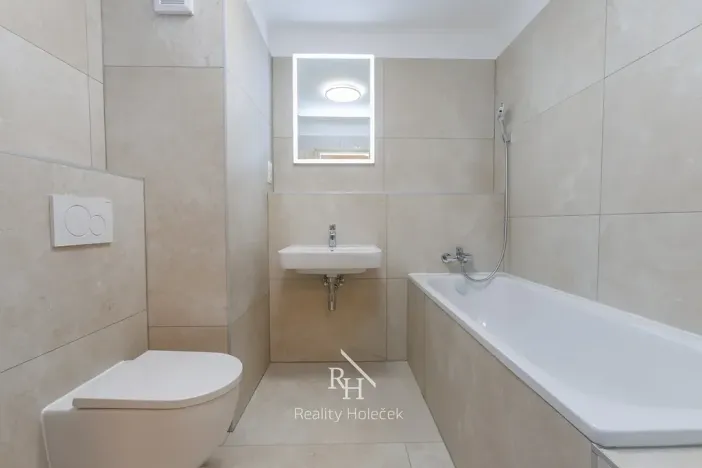 Pronájem bytu 3+kk, Kladno, Ostravská, 55 m2