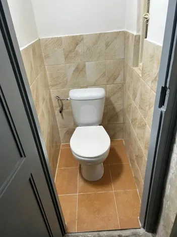 Pronájem kanceláře, Praha - Holešovice, Haškova, 16 m2