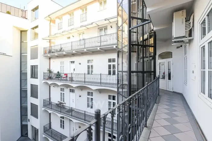 Pronájem bytu 3+kk, Praha - Smíchov, Štefánikova, 121 m2