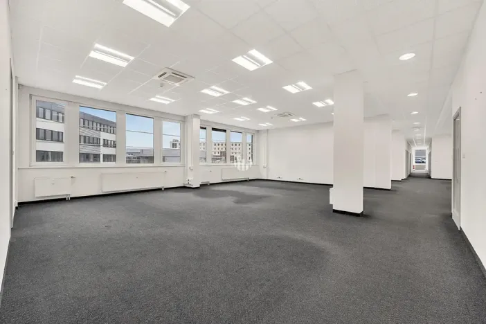 Pronájem kanceláře, Praha - Jinonice, Pekařská, 479 m2