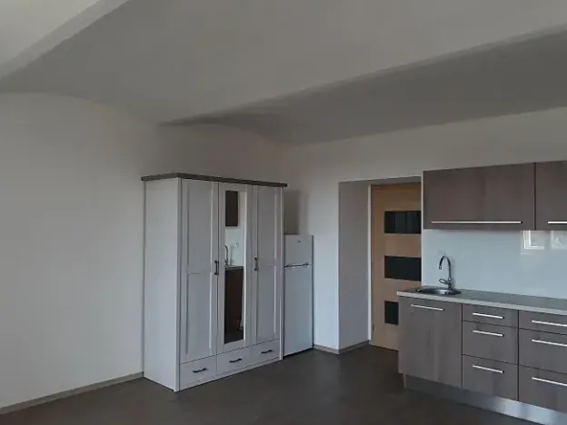 Pronájem bytu 1+kk, Tábor, Hradební, 40 m2