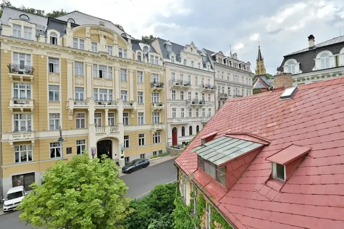 Prodej bytu 3+kk, Karlovy Vary, Zámecký vrch, 102 m2