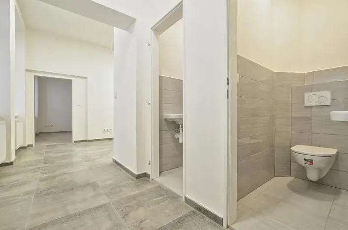 Pronájem kanceláře, Praha - Holešovice, Milady Horákové, 141 m2