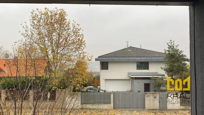 Pronájem bytu 2+kk, Praha - Prosek, Valečovská, 68 m2