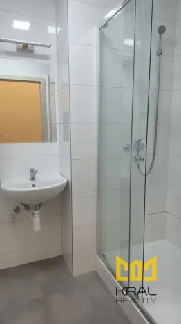 Pronájem bytu 2+kk, Praha - Smíchov, Nádražní, 52 m2