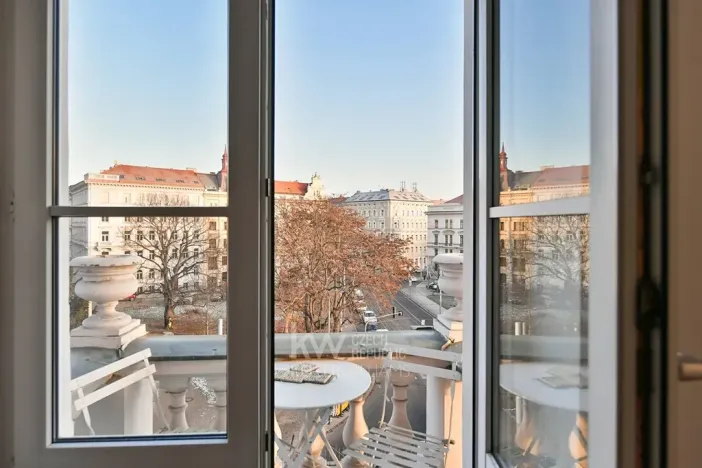 Pronájem bytu 3+1, Praha - Smíchov, Štefánikova, 121 m2