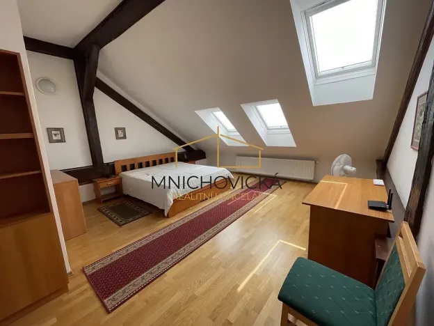Pronájem bytu 3+kk, Žebrák, Náměstí, 92 m2