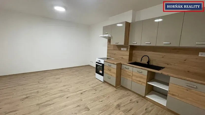 Pronájem bytu 2+kk, Kučerov, 48 m2