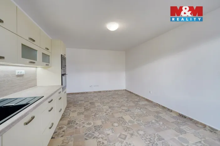 Pronájem bytu 1+kk, Klatovy - Klatovy IV, Tyršova, 31 m2