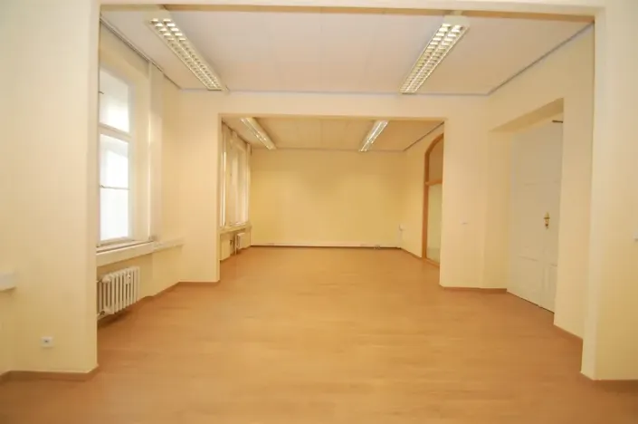 Pronájem kanceláře, Praha - Nové Město, Růžová, 134 m2