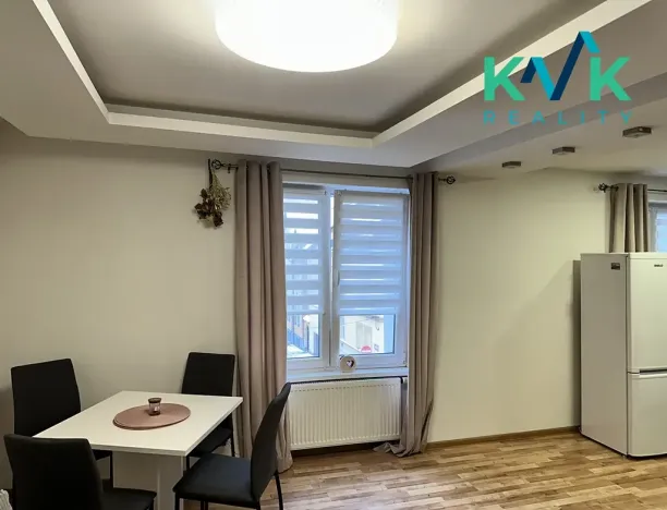 Pronájem bytu 2+kk, Karlovy Vary, Chebská, 42 m2