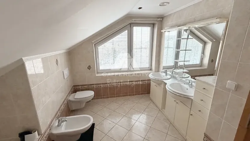 Prodej rodinného domu, Ostrava, Hukvaldská, 245 m2