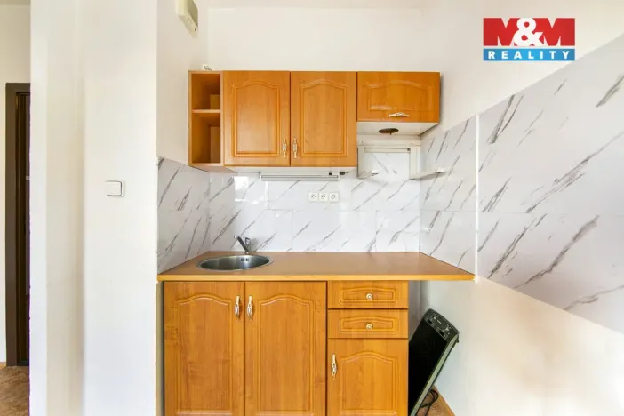 Prodej bytu 2+kk, Praha, Voskovcova, 42 m2