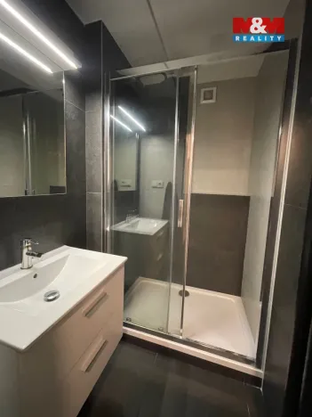 Pronájem bytu 1+1, Ostrava - Poruba, Čs. exilu, 38 m2