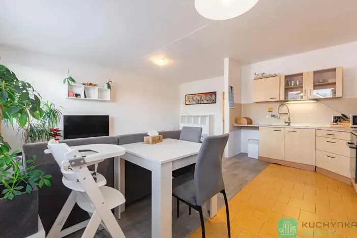 Prodej bytu 3+1, Dubí, Koněvova, 69 m2