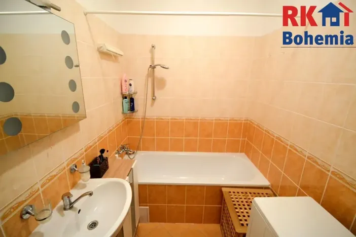 Pronájem bytu 2+kk, Šestajovice, Komenského, 46 m2