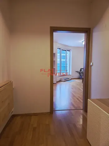 Pronájem bytu 1+kk, Praha - Letňany, Tupolevova, 41 m2