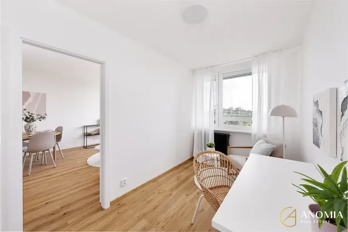 Prodej bytu 4+kk, Praha - Kobylisy, Třebenická, 73 m2