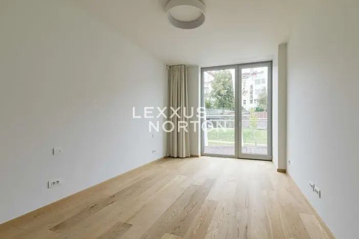 Pronájem bytu 4+kk, Praha - Smíchov, Holečkova, 211 m2