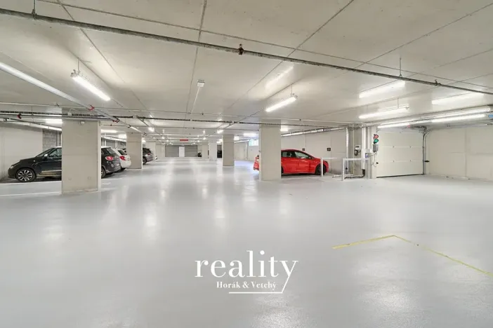 Prodej bytu 3+kk, Znojmo, Jarošova, 76 m2