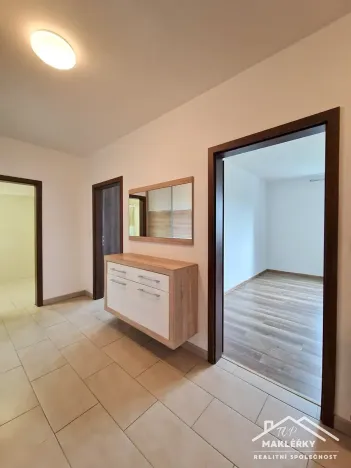Pronájem bytu 3+kk, Pečky, V Kaštánkách, 92 m2