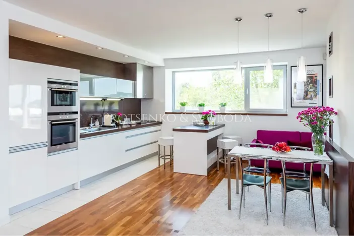 Prodej rodinného domu, Bratislava, Slovensko, 490 m2