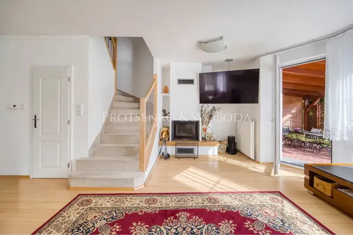 Prodej rodinného domu, Hostivice, náměstí Jana IV. z Dražic, 185 m2