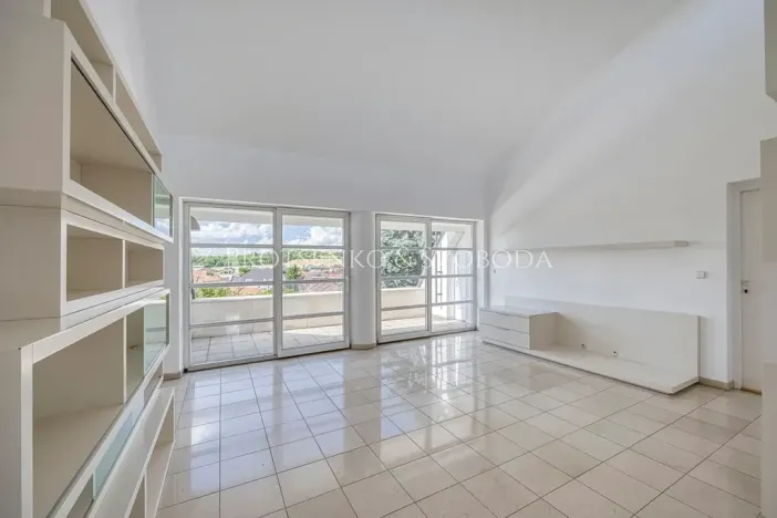 Prodej ordinace, Křižanov, Benešovo náměstí, 530 m2